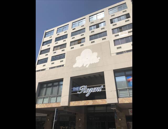 110M² OFFICE TO LET IN SEA POINT
